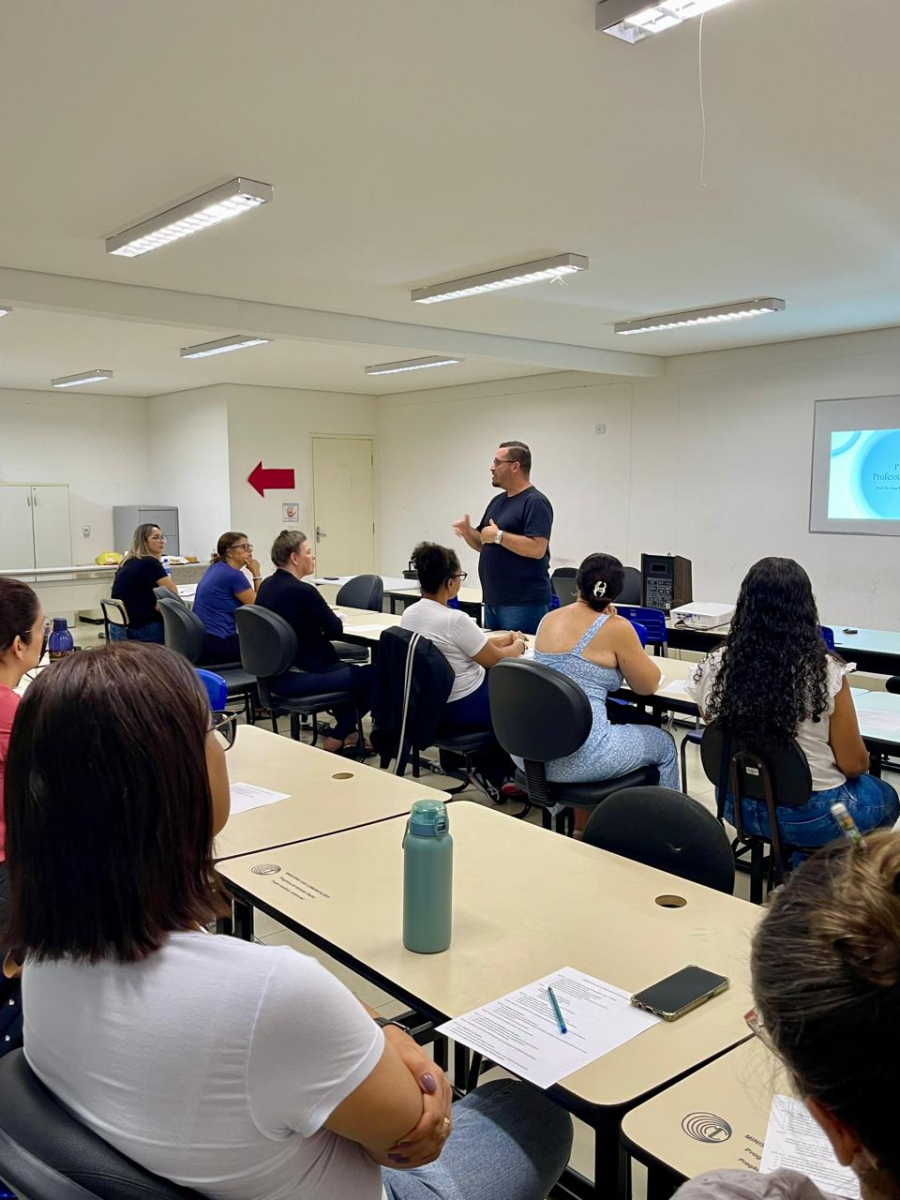 Educação de Poá realiza 1° Encontro Formativo para professores e gestores