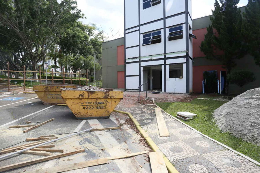 Legislativo inicia obras de acessibilidade na fachada e muda temporariamente o acesso ao prédio