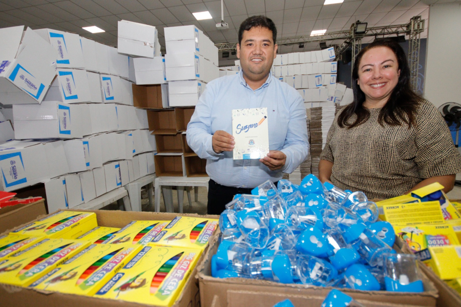 Prefeitura de Suzano inicia entrega de kits e uniformes escolares a 25,8 mil alunos da rede municipal