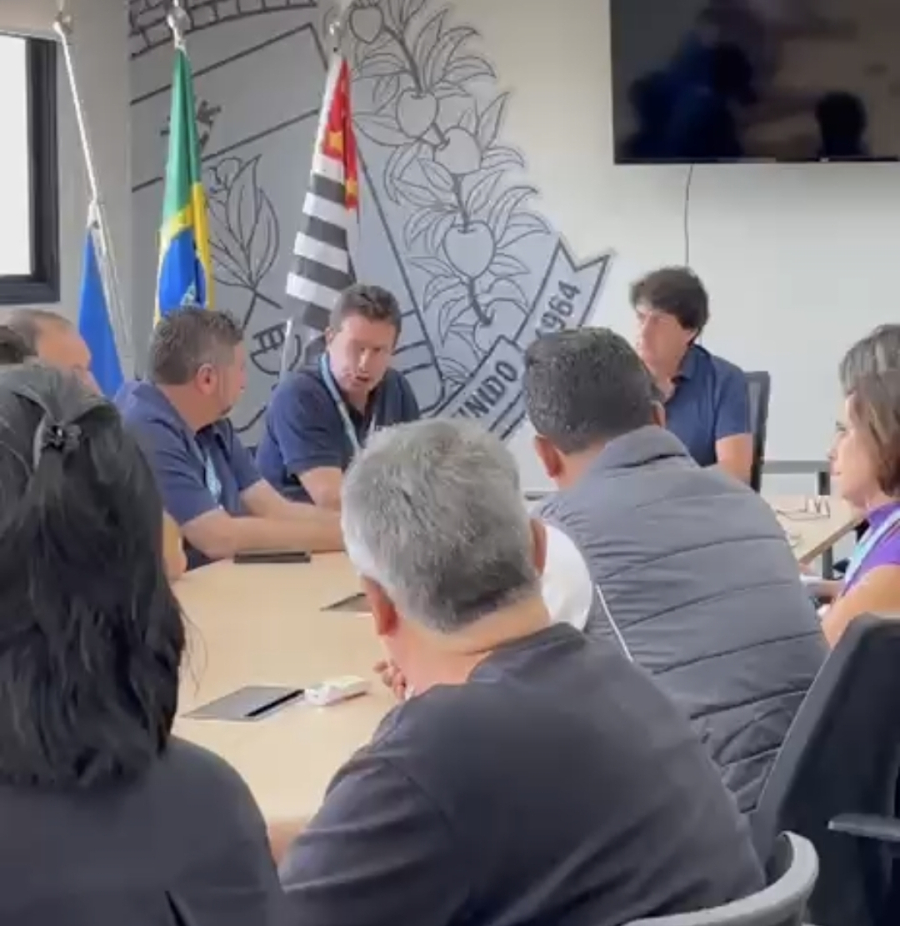 PREFEITURA COBRA SOLUÇÕES DA SABESP PARA MELHORAR O ABASTECIMENTO DE ÁGUA NO MUNICÍPIO