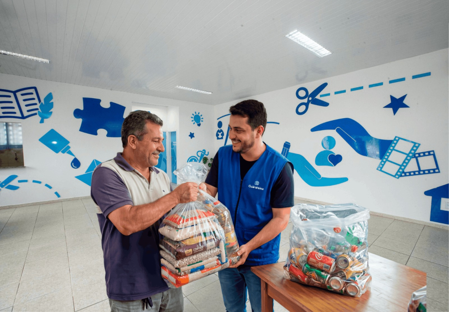 Moradores de Guararema podem trocar materiais recicláveis por cestas básicas