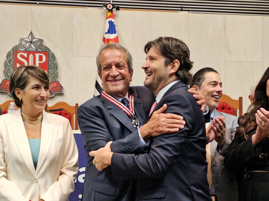 Alesp realiza Sessão Solene e concede Colar de Honra ao Mérito Legislativo a Valdemar Costa Neto