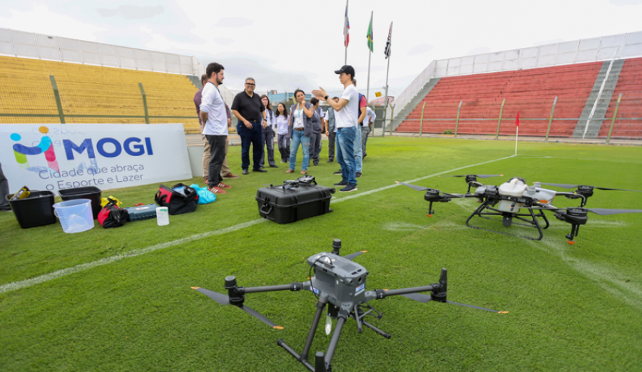 Prefeitura de Mogi realiza capacitação de equipe para uso de drone e larvicida biológico no combate à dengue