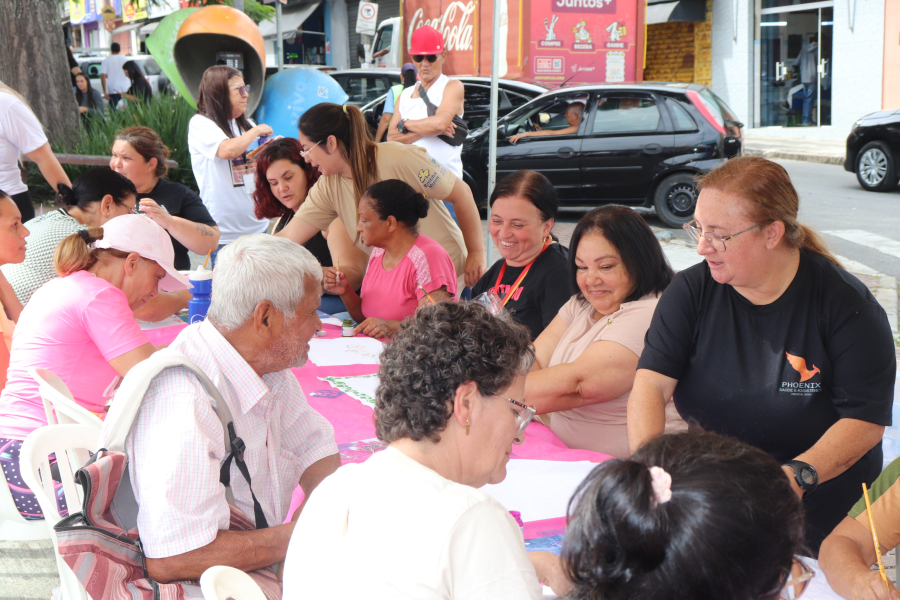 NESTA SEXTA (6) A PRAÇA SÃO BENEDITO RECEBEU O EVENTO “MULHERES EM AÇÃO”