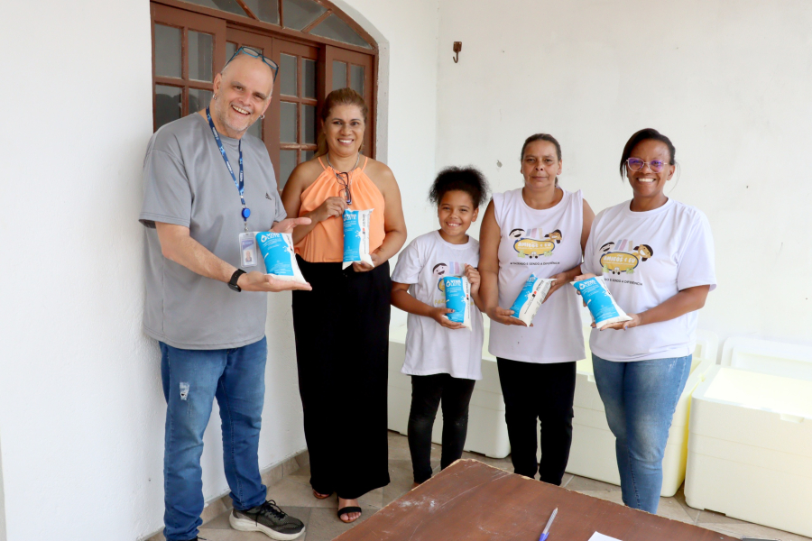 Assistência Social garante 195 litros de leite para entidade de Palmeiras