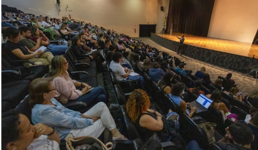 Secretaria de Educação realiza curso sobre Financiamento da Educação Básica Pública no Cemforpe