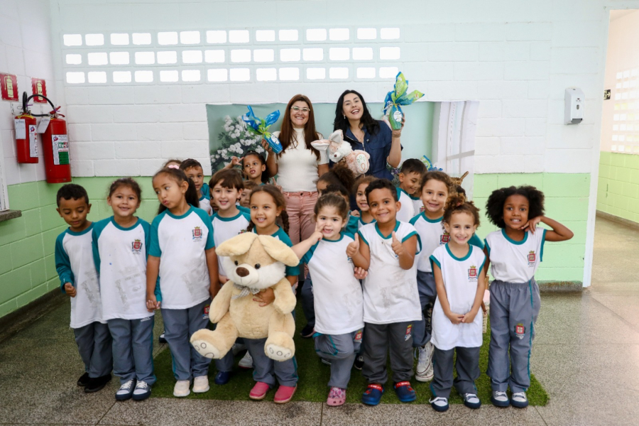 Prefeitura de Ferraz realiza entrega de ovos de Páscoa para as crianças da rede municipal