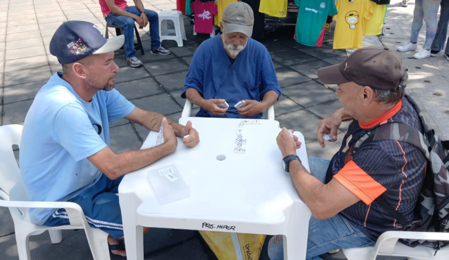 Mogi Abraça o Centro leva atividades de esporte e lazer para a praça Oswaldo Cruz neste sábado
