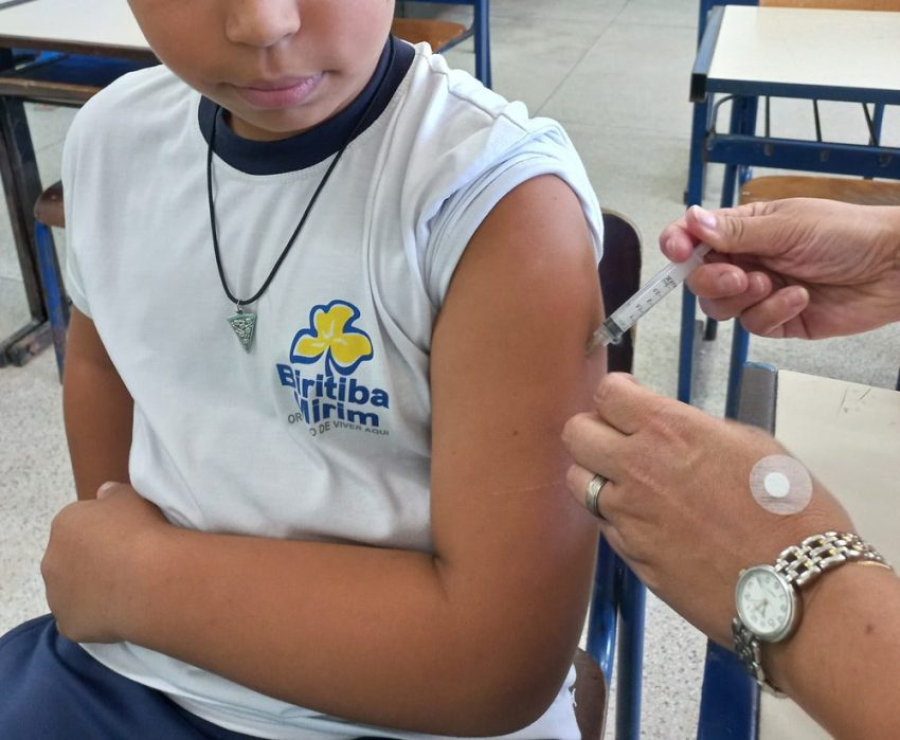 NO DIA 28 COMEAÇA A VACINAÇÃO E ATUALIZAÇÃO DE CADERNETA EM TODA A REDE MUNICIPAL DE ENSINO
