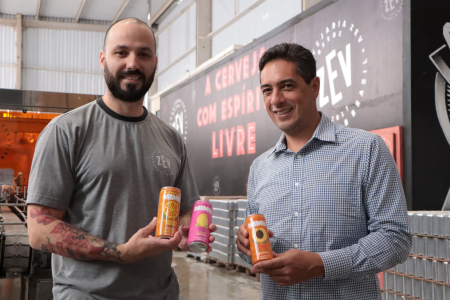 Vice-prefeito visita fábrica de bebidas na região do Raffo