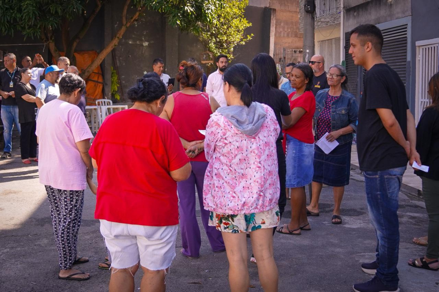Prefeitura orienta moradores do Tanquinho sobre etapas para garantir a titularidade dos imóveis