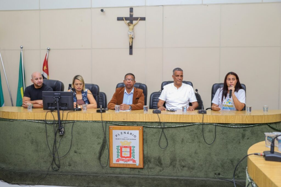 Câmara recebe Seminário Azul para conscientização sobre o autismo