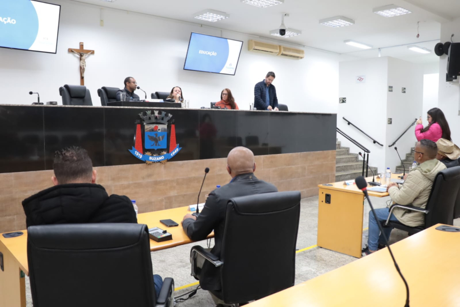 Melhorias e vagas para creches são as principais demandas de vereadores de Suzano durante audiência pública da Educação