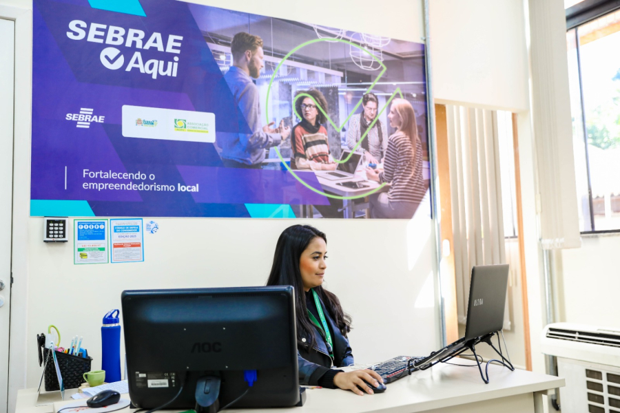 Sebrae Aqui de Ferraz é destaque em premiação estadual e nacional de atendimento