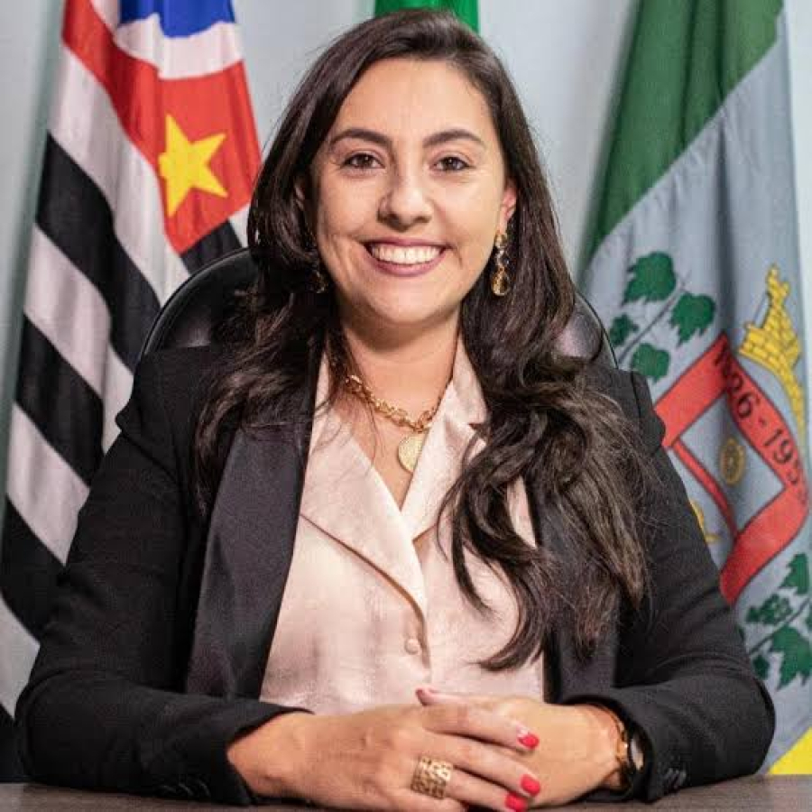 A prefeita de Ferraz de Vasconcelos, Priscila Gambale, encaminhou à Câmara Municipal um projeto de lei considerado inovador na região para reforçar o combate ao descarte irregular de lixo em vias públicas.
