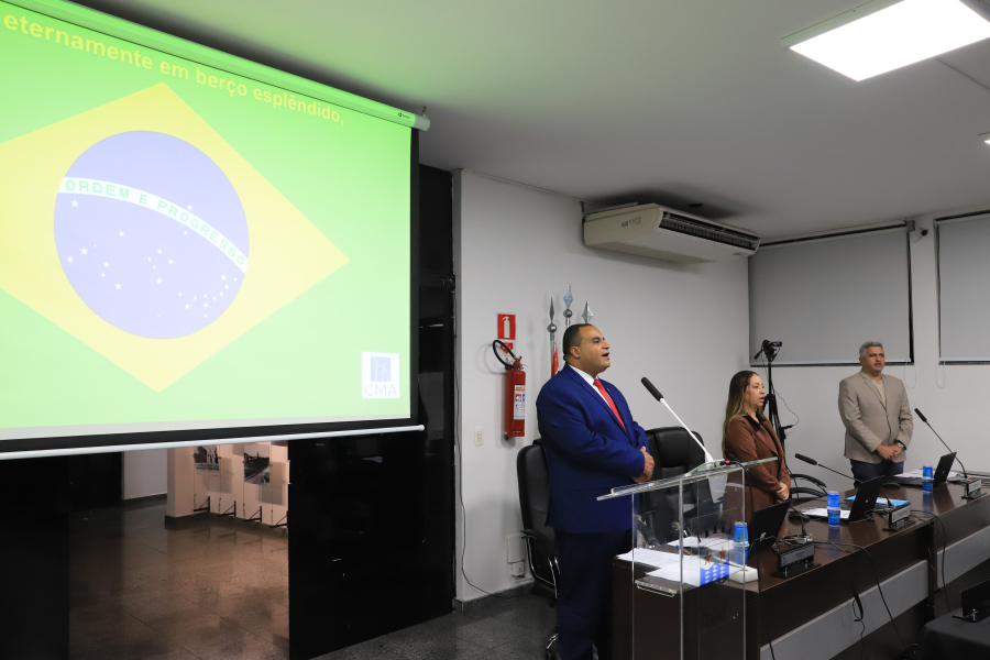 Vereadores de Arujá aprovam recursos para recapeamento da avenida Behr Brasil e investimentos no social