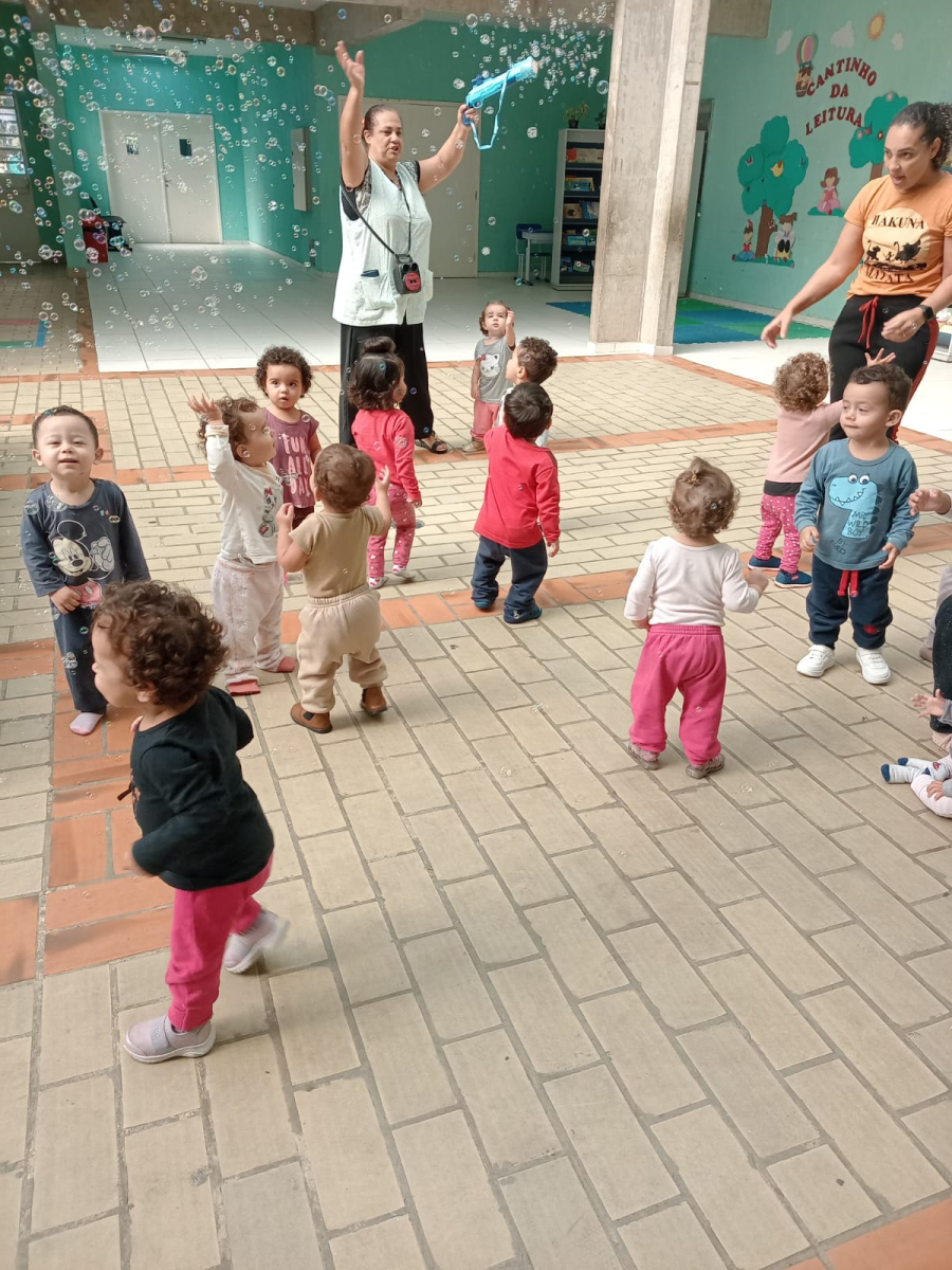 A Rede Municipal de Ensino de Santa Isabel realiza, entre os dias 25 e 29 de maio, a Semana Municipal do Brincar 2026