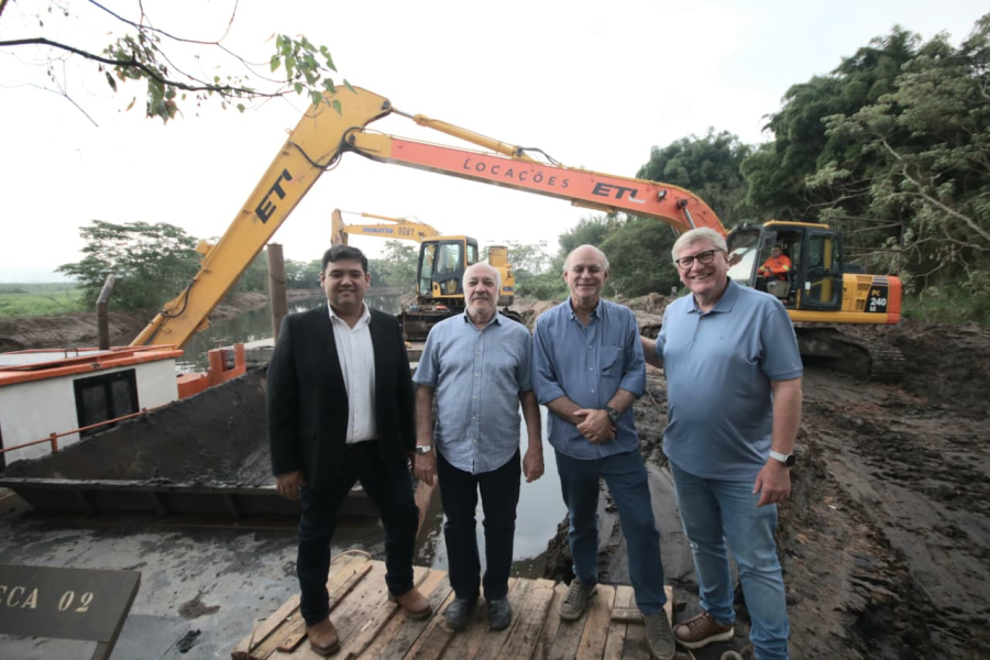 Desassoreamento do rio Guaió avança e conclusão é antecipada para junho