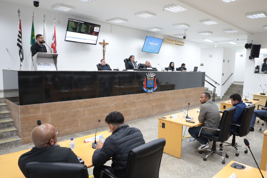 Em sessão ordinária, vereadores de Suzano reclamam de serviço prestado pela Sabesp no município