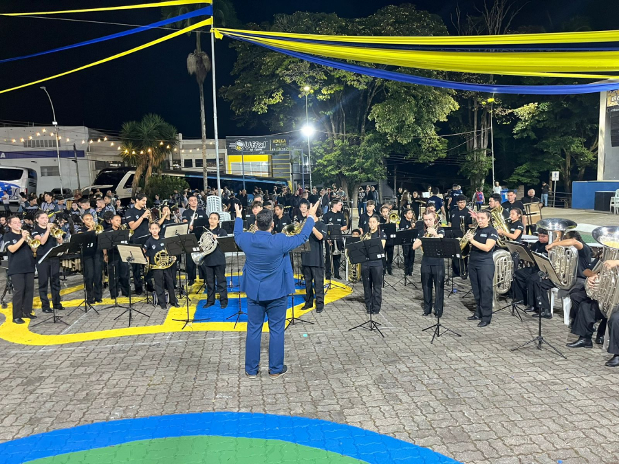 ORQUESTRA MUNICIPAL DE SANTA ISABEL CONQUISTA OURO EM BOM JESUS DOS PERDÕES