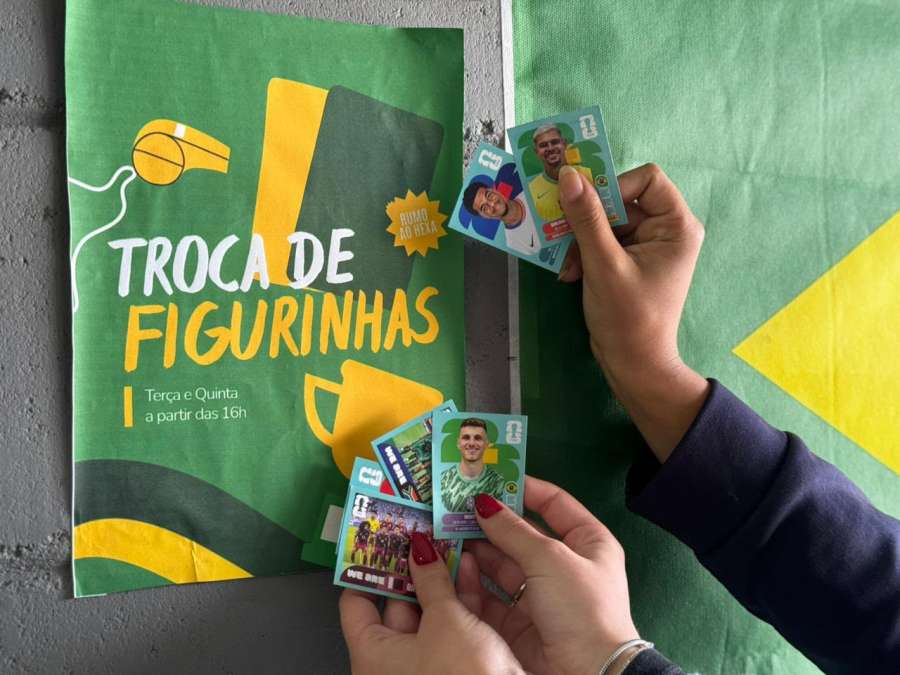 Colecionadores ganham ponto de encontro para completar álbum da Copa em Itaquá