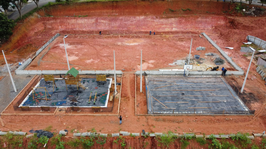 Obras de três áreas de lazer avançam em Itaquá