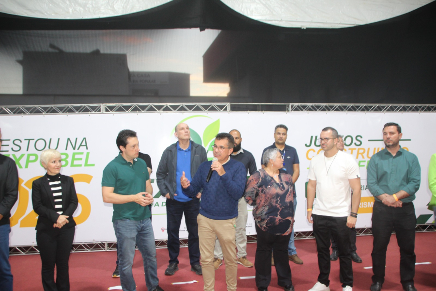 Primeiro dia da ExpoBel 2026 reúne empreendedores, autoridades e grande público