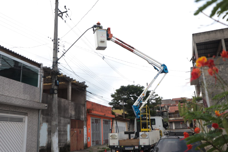 ‘Ilumina Suzano’ promove 1,8 mil atendimentos em 172 bairros no mês de maio 