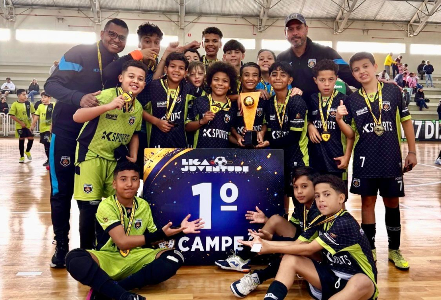 Itaquá Futsal conquista quatro títulos na Liga da Juventude e inicia temporada 2026 em alta