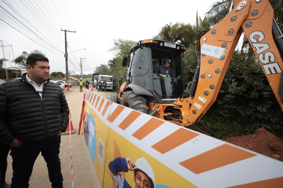 Prefeitura e Sabesp oficializam obras para abastecimento de água na Vila dos Baianos  