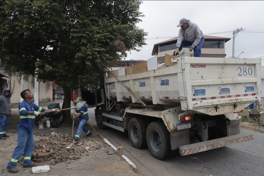 Manutenção intensifica zeladoria e amplia frentes de trabalho em mais de 20 bairros