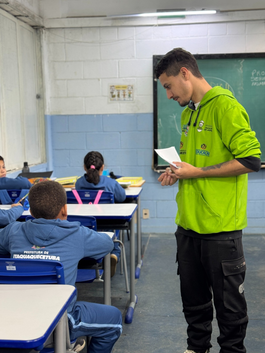 Mais de mil estudantes participam de reforço escolar durante as férias em Itaquá