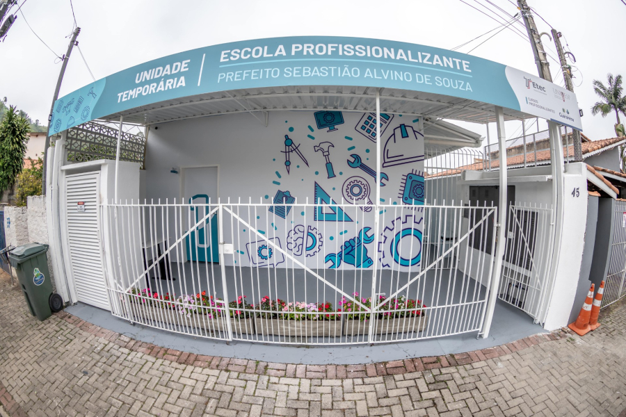 Etec abre novo período de inscrições para curso técnico em Logística em Guararema