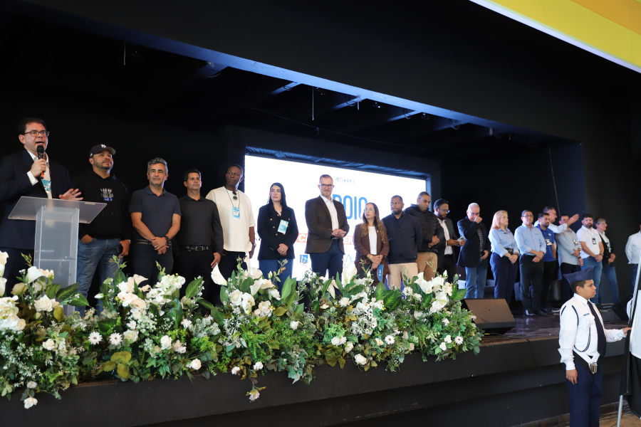 Câmara de Arujá participa da abertura da AExpo 2026 e apresenta ações da Escola do Legislativo