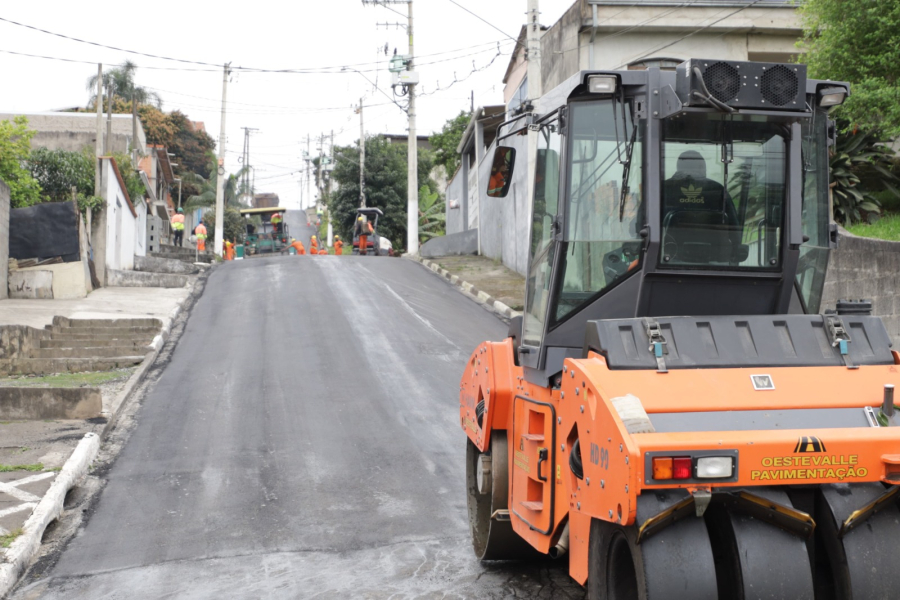 Prefeitura concluirá pacote de pavimentação na Vila Fátima com entrega da 14ª via
