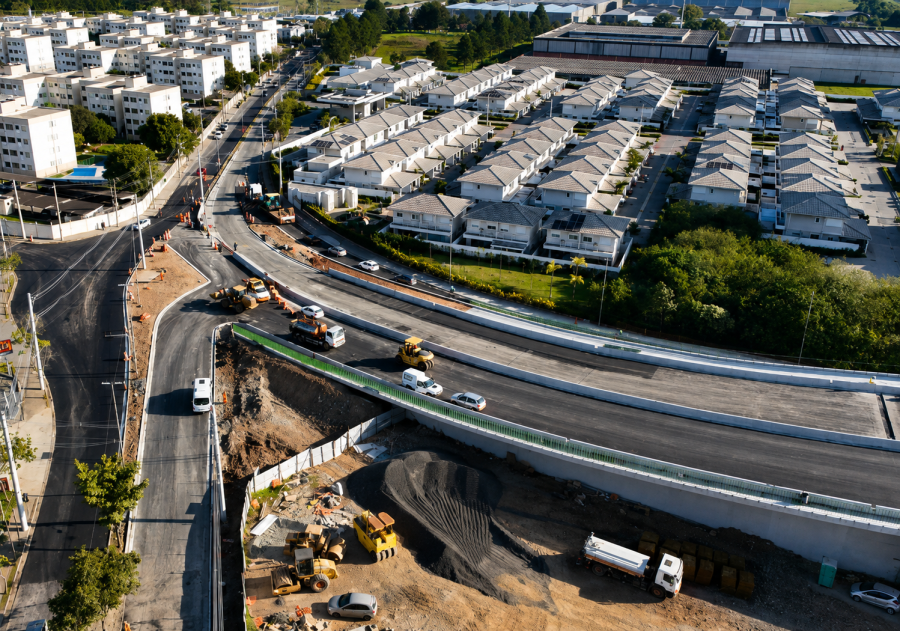Mara Bertaiolli faz vistoria técnica em viaduto e avenida da Nova Perimetral, que serão entregues segunda, dia 31
