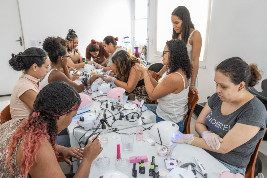 Casa da Mulher de Itaquá abre inscrições para curso de alongamento de unhas