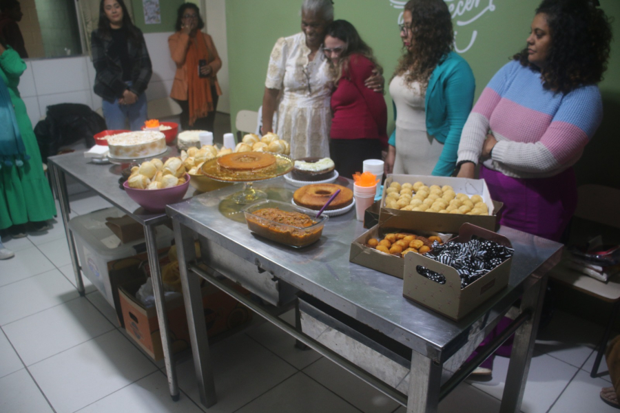 Santa Isabel conclui curso profissionalizante de Confeitaria