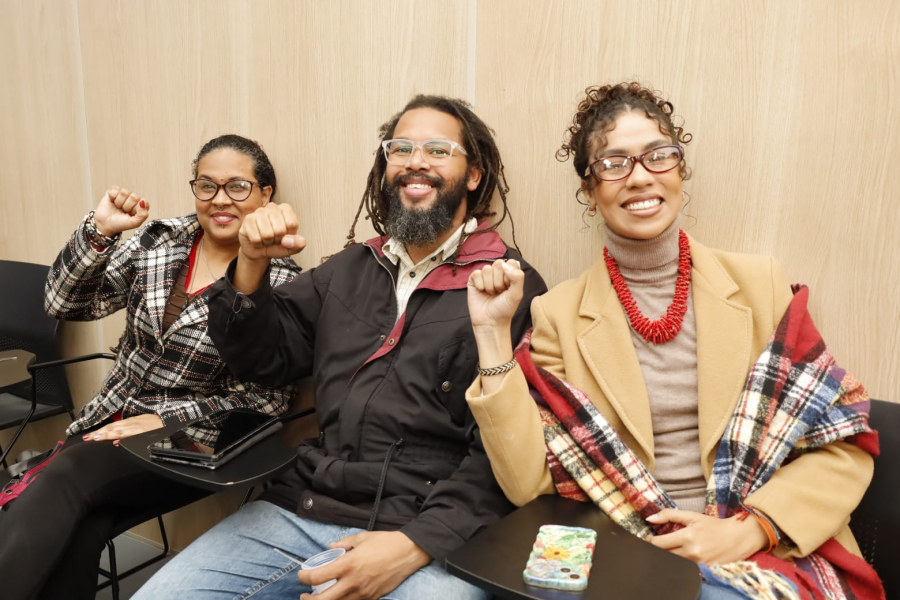 Prefeito empossa novos membros do Conselho Municipal de Promoção da Igualdade Racial