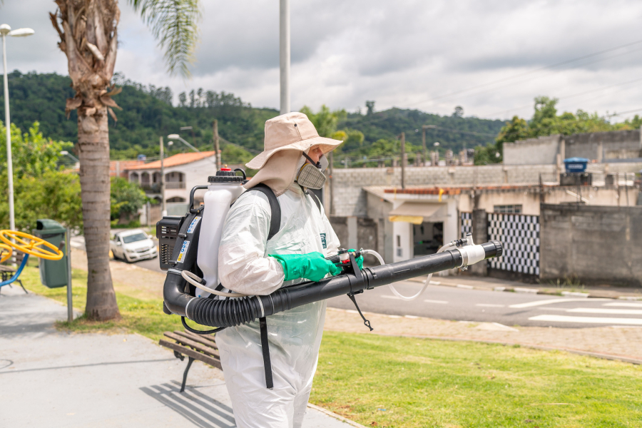 Prefeitura de Guararema orienta moradores a redobrar cuidados contra a dengue na primavera