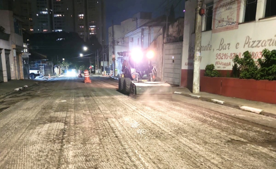 Prefeitura de Guarulhos inicia obras de recapeamento da rua Cônego Valadão