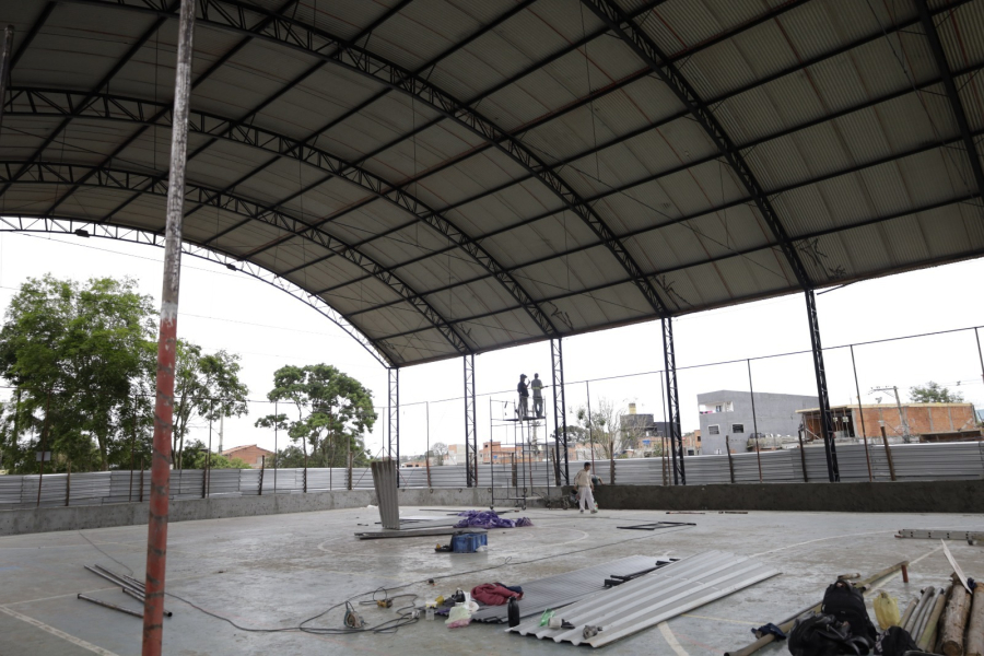 Prefeitura avança com as obras de revitalização da quadra do Jardim São José